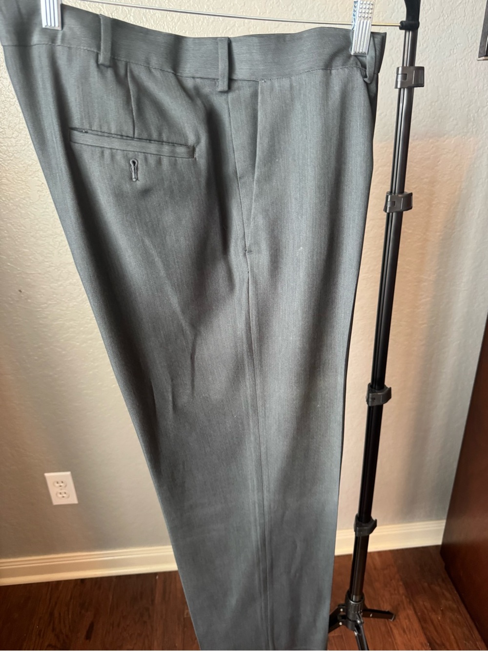Haggar Men's Dress Pants in Dark Charcoal